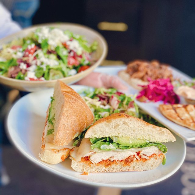 208 Rodeo | Beverly Hills Restaurant | Rodeo Drive