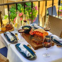 208 Rodeo | Breakfast, Lunch, Dinner | Beverly Hills Restaurant | Rodeo ...